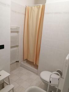 Ένα μπάνιο στο Casa Vincenzo