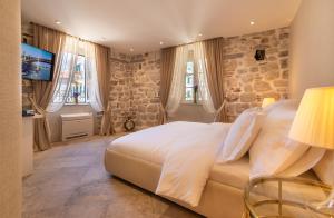 Gallery image of Apartments Hun in Kotor