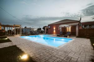 Imagen de la galería de Villa Astron by CorfuEscapes, en Agios Georgios