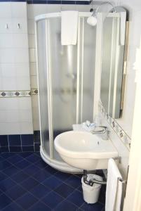 A bathroom at Hotel Sextum