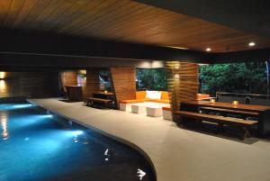 Bazén v ubytování Rêve de Saint Barth - Vue Mer - Piscine Chauffée & Jacuzzi nebo v jeho okolí
