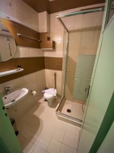 Koupelna v ubytování Ruby Rooms Kifisia