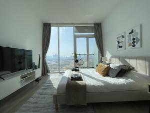 Gallery image of Great City View High floor Brand New Apartment in Dubai