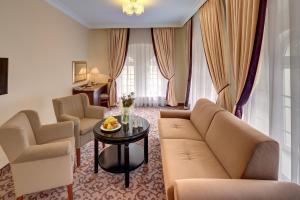 Posezení v ubytování WINDSOR SPA Hotel