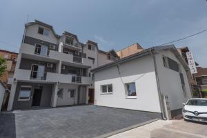 Budova, kde se aparthotel nachází