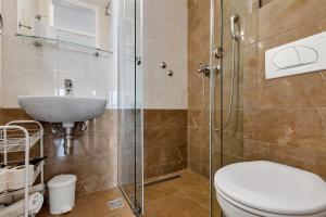 Kúpeľňa v ubytovaní Apartments Vranjes