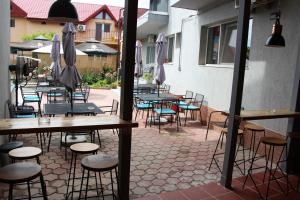 Restaurace v ubytování Pensiunea Caluda