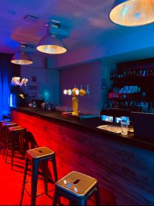 Ο χώρος του lounge ή του μπαρ στο Hostel Flamingo Nîmes Gare Centre