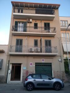 The building in which a vendégházakat is located