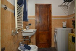 Et badeværelse på Domus Lucca + 25 billeder