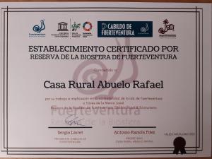 Certifikát, ocenenie alebo iný dokument vystavený v ubytovaní Casa Abuelo Rafael