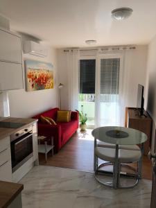 Μια τηλεόραση ή/και κέντρο ψυχαγωγίας στο Apartman Maria