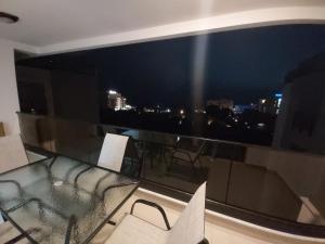 Apartmani Aida的阳台或露台