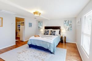 Кровать или кровати в номере The Cedar House