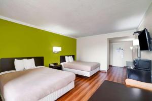 Postel nebo postele na pokoji v ubytování Motel 6-Lawrenceville, NJ