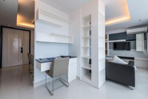 Kuchyň nebo kuchyňský kout v ubytování Naki Suites @ Silvertown