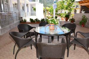 Patio alebo iná vonkajšia časť ubytovania Villa Romantika