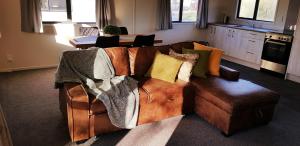 Una cocina o cocineta en Spring Creek Holiday Park