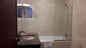 
Ванная комната в Chateau D'eau Hotel
