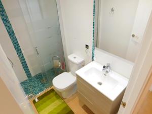 Ένα μπάνιο στο GMID IMMO Apartamento Oasis Atico +25 φωτογραφίες