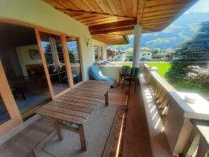 Balkón nebo terasa v ubytování Landhaus Chalet Rosenrot