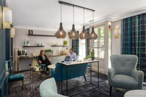 Posezení v ubytování Hôtel le Royal Rive Gauche