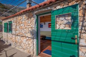 Φωτογραφία από το άλμπουμ του Robinson Galisnjak with amazing SEA VIEW & JACUZZI σε Bol +38 φωτογραφίες