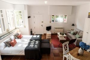 Zdjęcie z galerii obiektu Cozy Loft Barrika w mieście Elexalde Auzoa