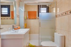 Tenerife South Apartments的一间浴室