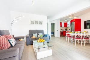 Tenerife South Apartments的厨房或小厨房