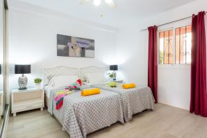 Tenerife South Apartments客房内的一张或多张床位