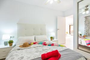 Tenerife South Apartments客房内的一张或多张床位