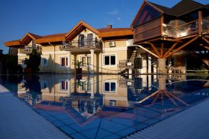 Πισίνα στο ή κοντά στο Villa Plattensee