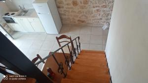 A kitchen or kitchenette at Climati Studios