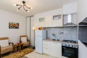 Kuchyňa alebo kuchynka v ubytovaní Apartments Knego