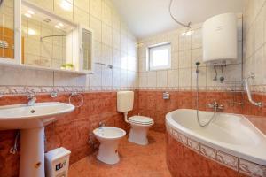 Koupelna v ubytování Apartments Villa Maja