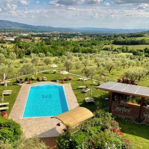 View ng pool sa Domus Volumnia Country House o sa malapit