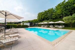 Πισίνα στο ή κοντά στο Agriturismo La Torretta da Valentina