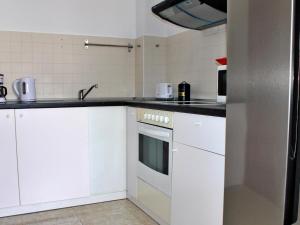 Kuchyň nebo kuchyňský kout v ubytování SFJ Apartamento Arrecife