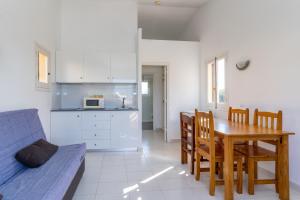 Gallery image of Apartamentos Ses Anneres in Cala en Blanes