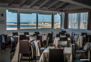 Predel za sedenje v nastanitvi White Hotel