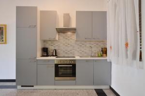 Kuchyň nebo kuchyňský kout v ubytování Zminj Apartments