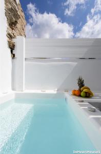 Bazén v ubytovaní In Heart House - Naousa, Paros alebo v jeho blízkosti