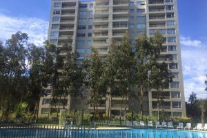 Hồ bơi trong/gần HERMOSO DEPARTAMENTO ALGARROBO NORTE