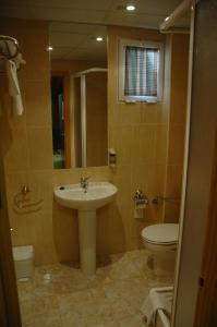Koupelna v ubytování Hostal El Cartero