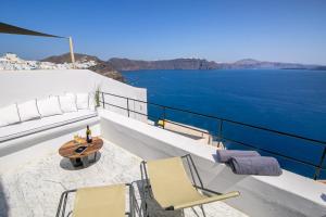 Gallery image of Platis Residence Villa in Oia