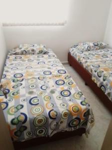 Кровать или кровати в номере Lantana Royal
