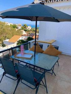 Balkón nebo terasa v ubytování Apartamento 2 en chalet con vista abierta al mar