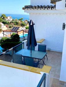 Balkón alebo terasa v ubytovaní Apartamento 2 en chalet con vista abierta al mar