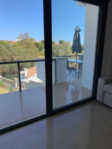 Balkón alebo terasa v ubytovaní Apartamento 2 en chalet con vista abierta al mar